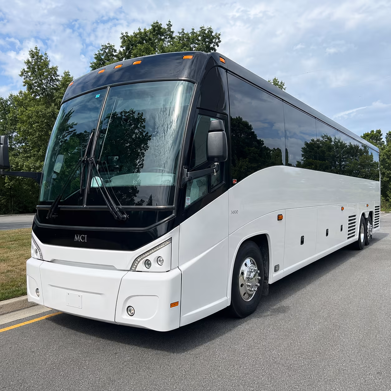 employee shuttle buses for north las vegas distribution and industrial campuses