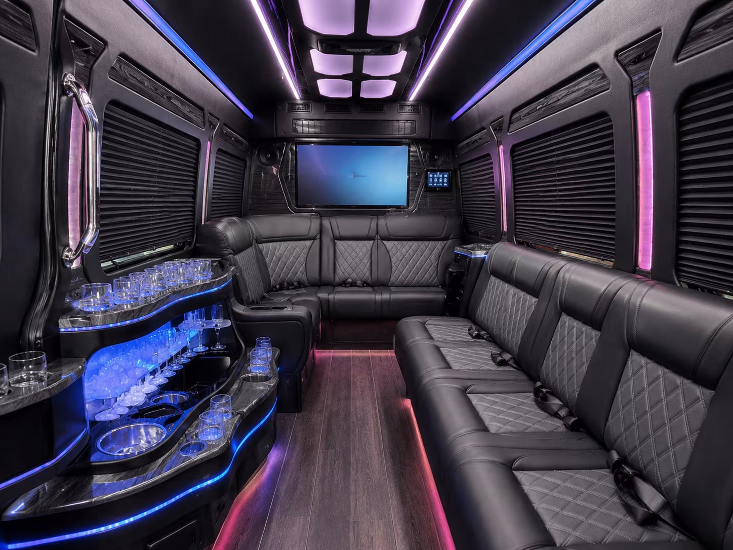 wedding and quinceanera buses that run on your schedule